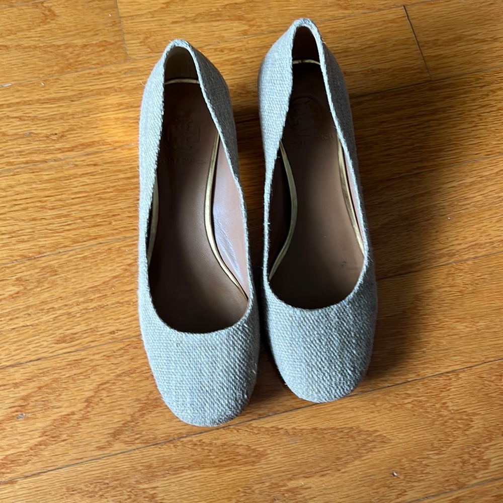 Tory Burch cute shoes. Great for jeans